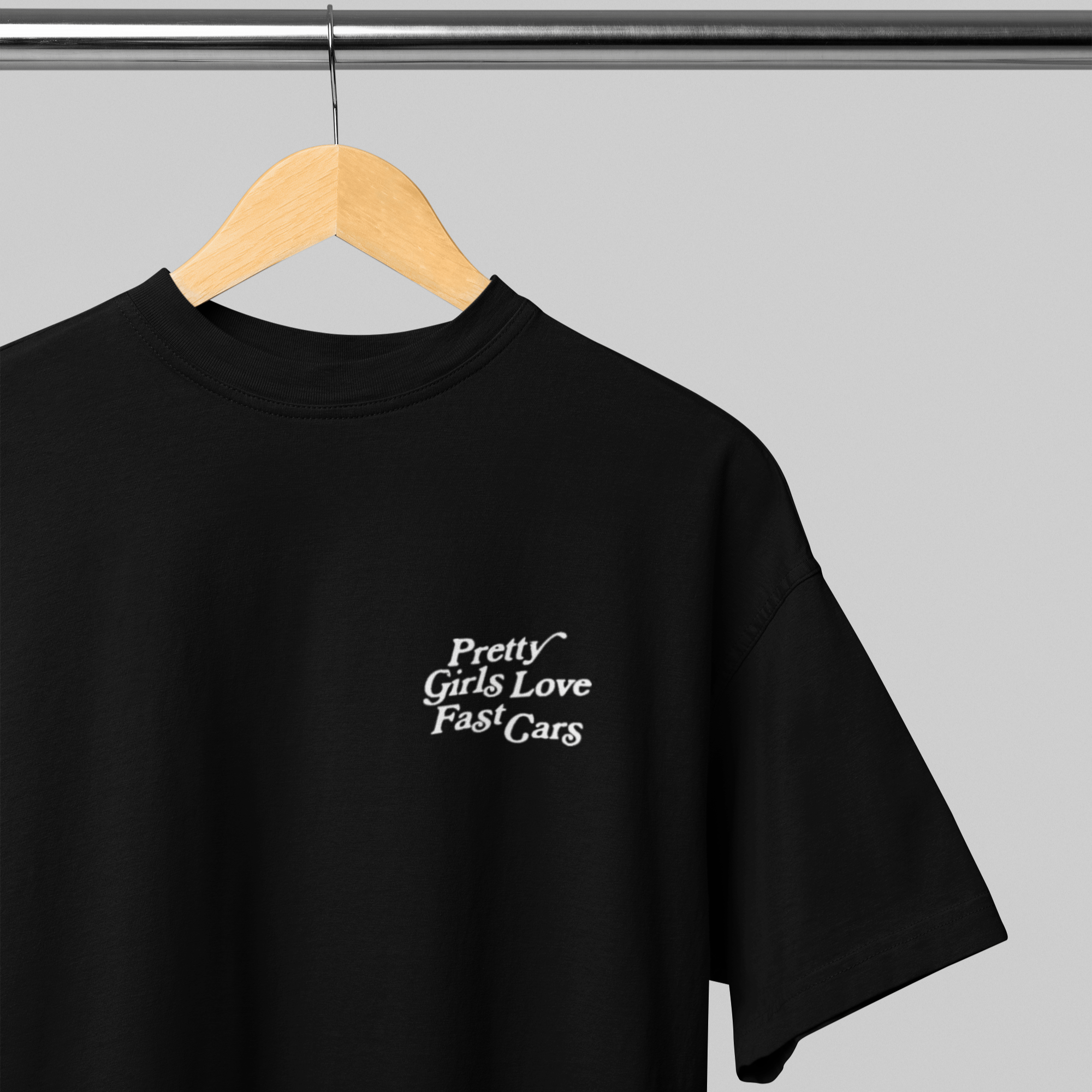 Camiseta Oversized Pretty Girls Love Fast Cars - GTSO31 - Loja GTS Customs